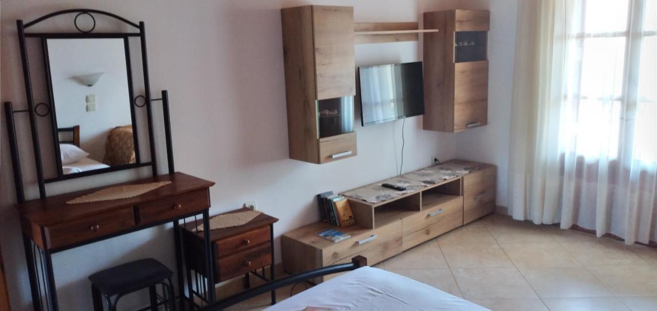 Athina Studio Apartments Κέρβελη Εξωτερικό φωτογραφία